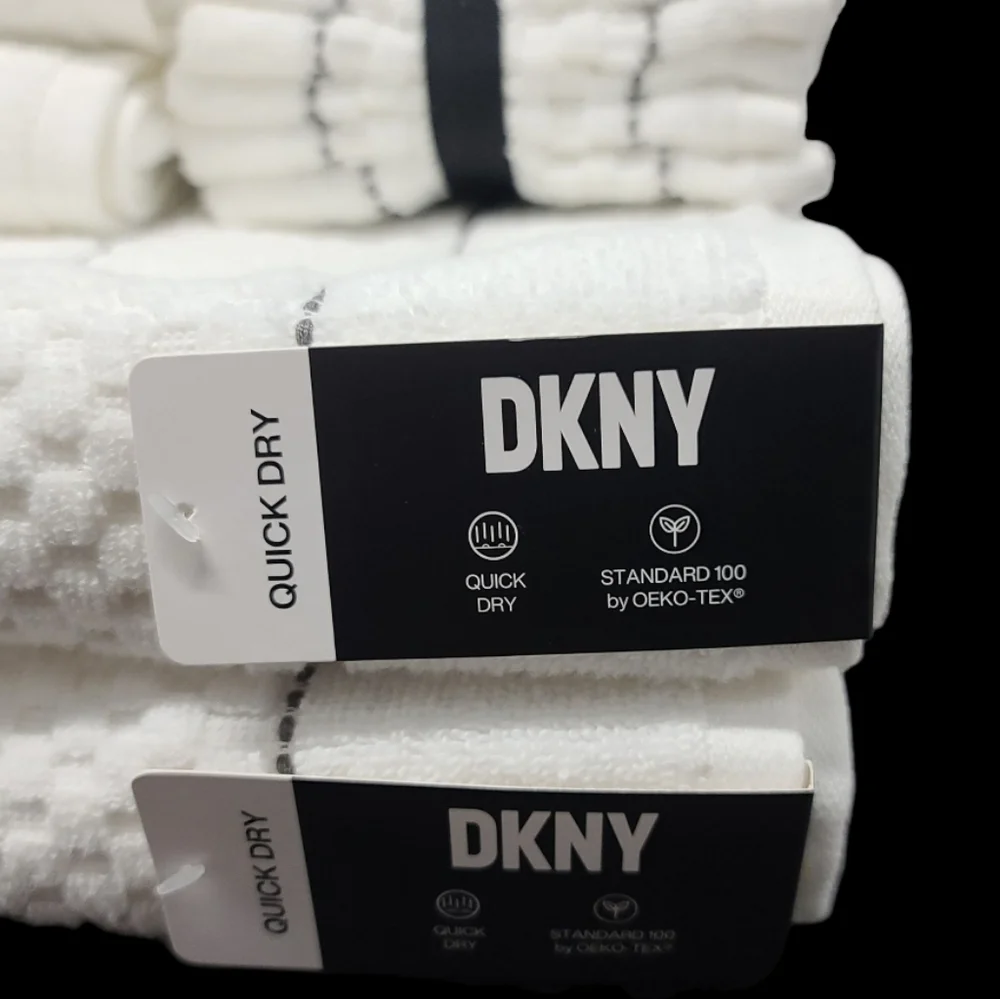 9pc DKNY White Textured Dark Gray Dot Pin Stripe Bath Hand Washcloth Towel Set
